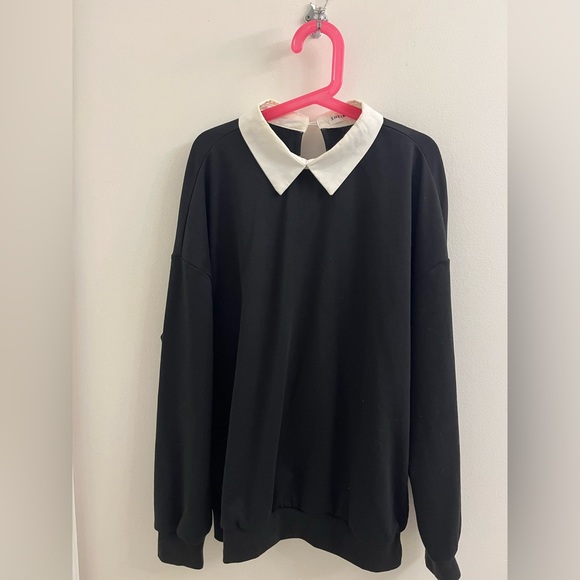 Black long sleeve collared sweater - Picture 1 of 1